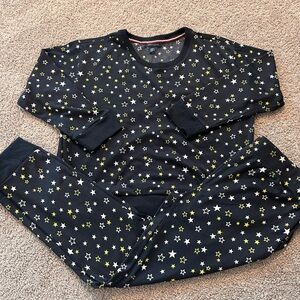 Tommy Hilfiger Women’s Pajama Set Navy with Starry Design.     Large